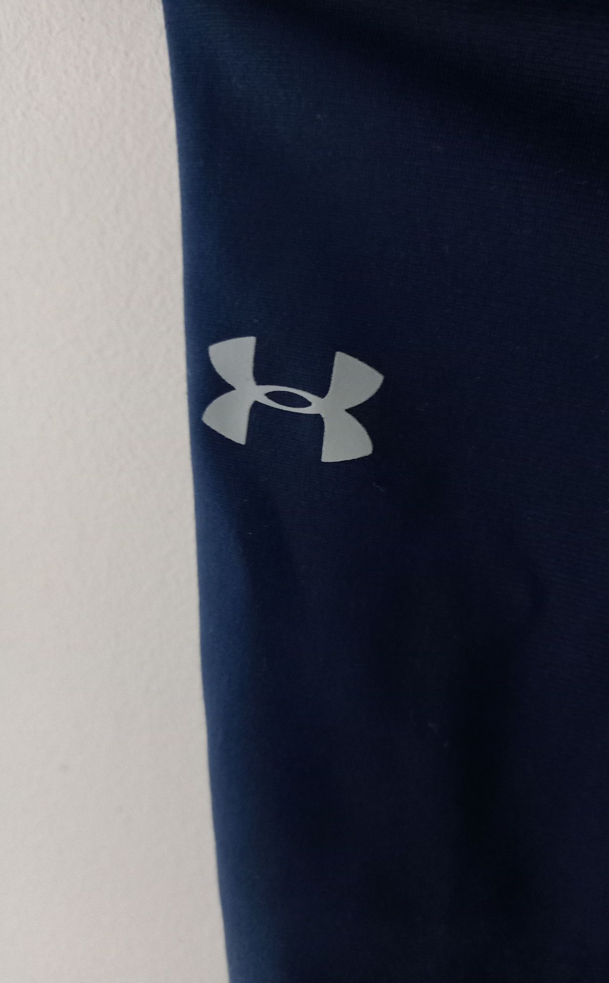 Granatowe spodnie dresowe dresy  12 m under armour