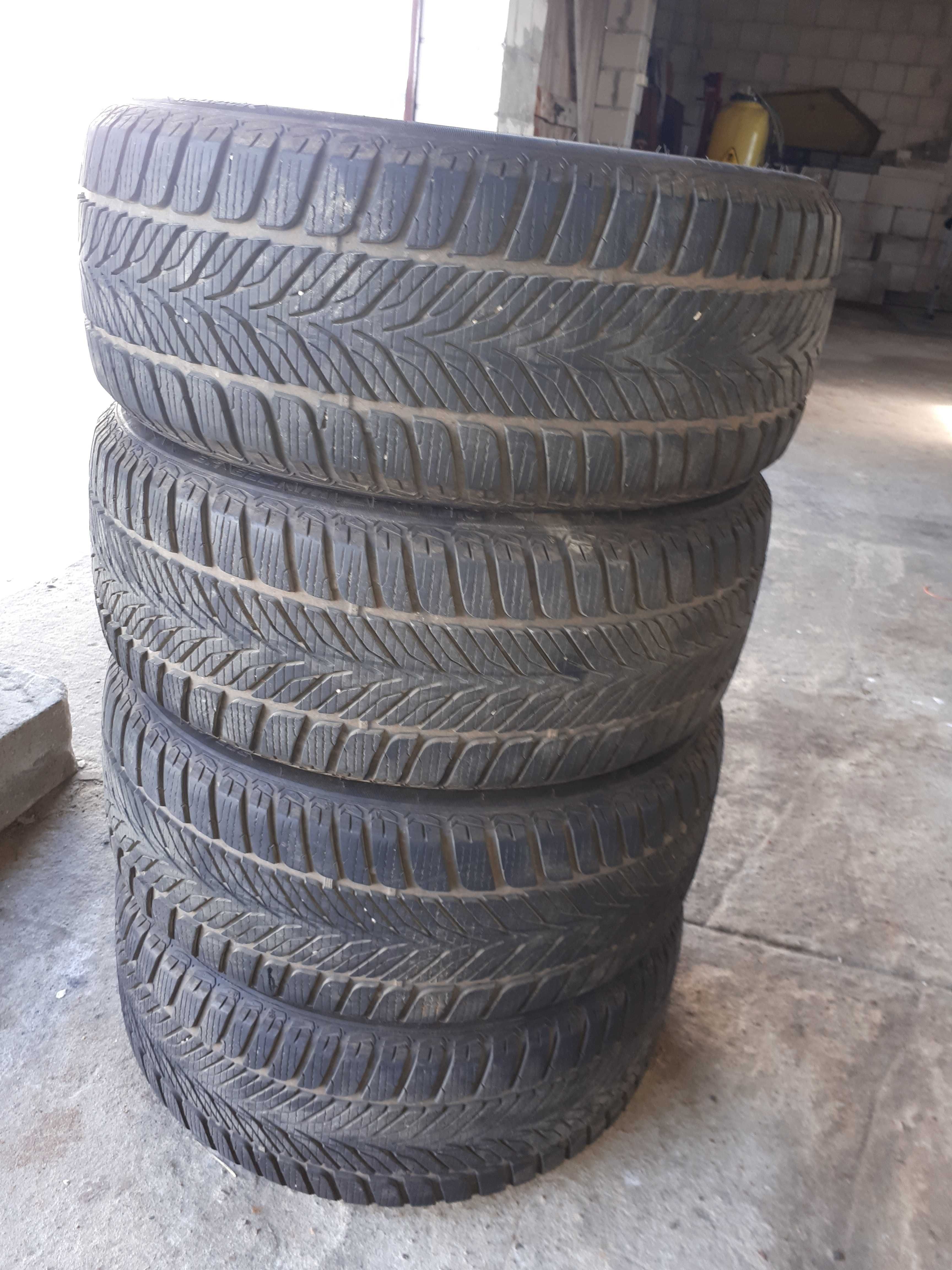 opony zimowe 225/45/r17 - jak nowe