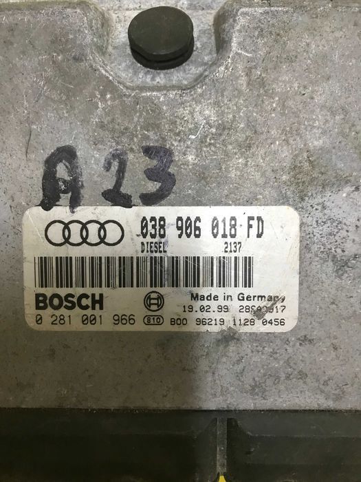 Блок управління двигуном Audi A4 0281001966 038906018