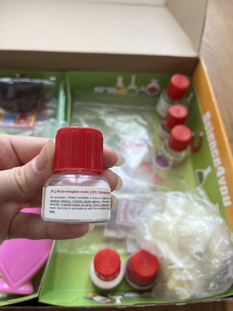 Fabryka perfum i warsztacik świeczek Trefl