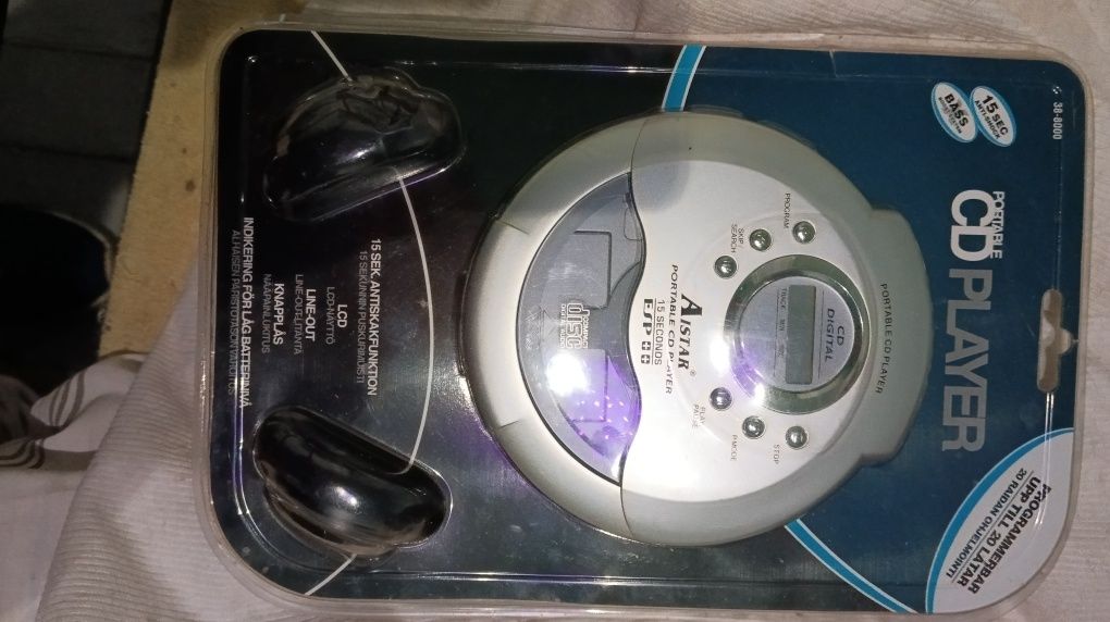 CD плеер новый в упаковке