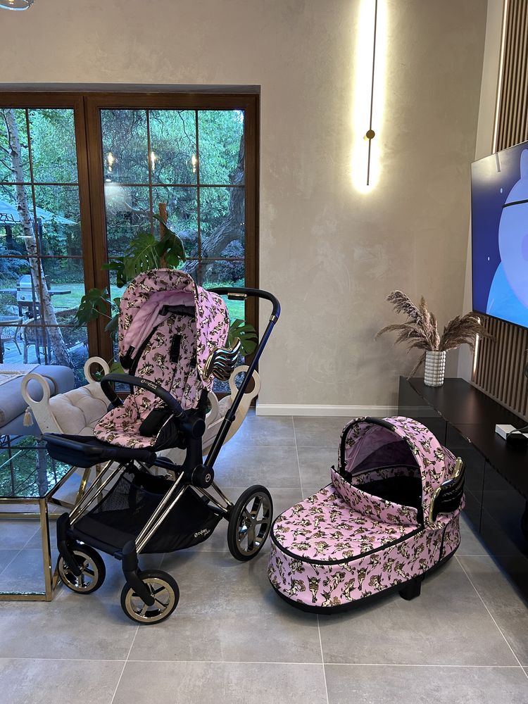 Cybex Priam 2.0 Jeremy Scott Cherubs Pink_Spacerówka*Gondola*Stelaż