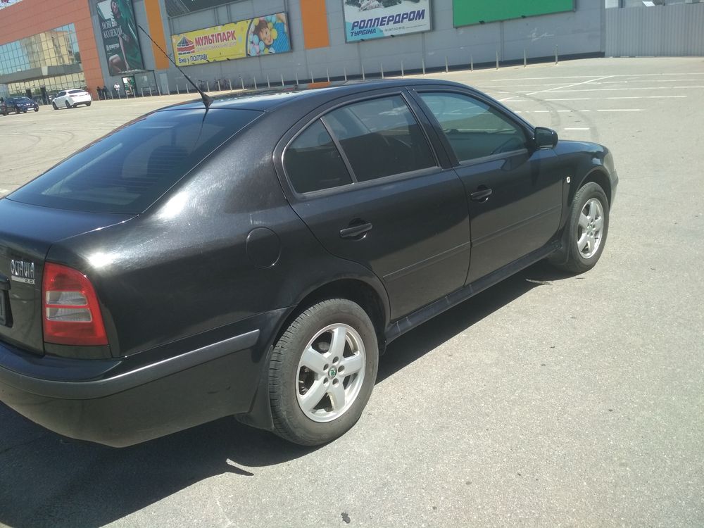 Продам свой надежный автомобиль шкода октавия тур