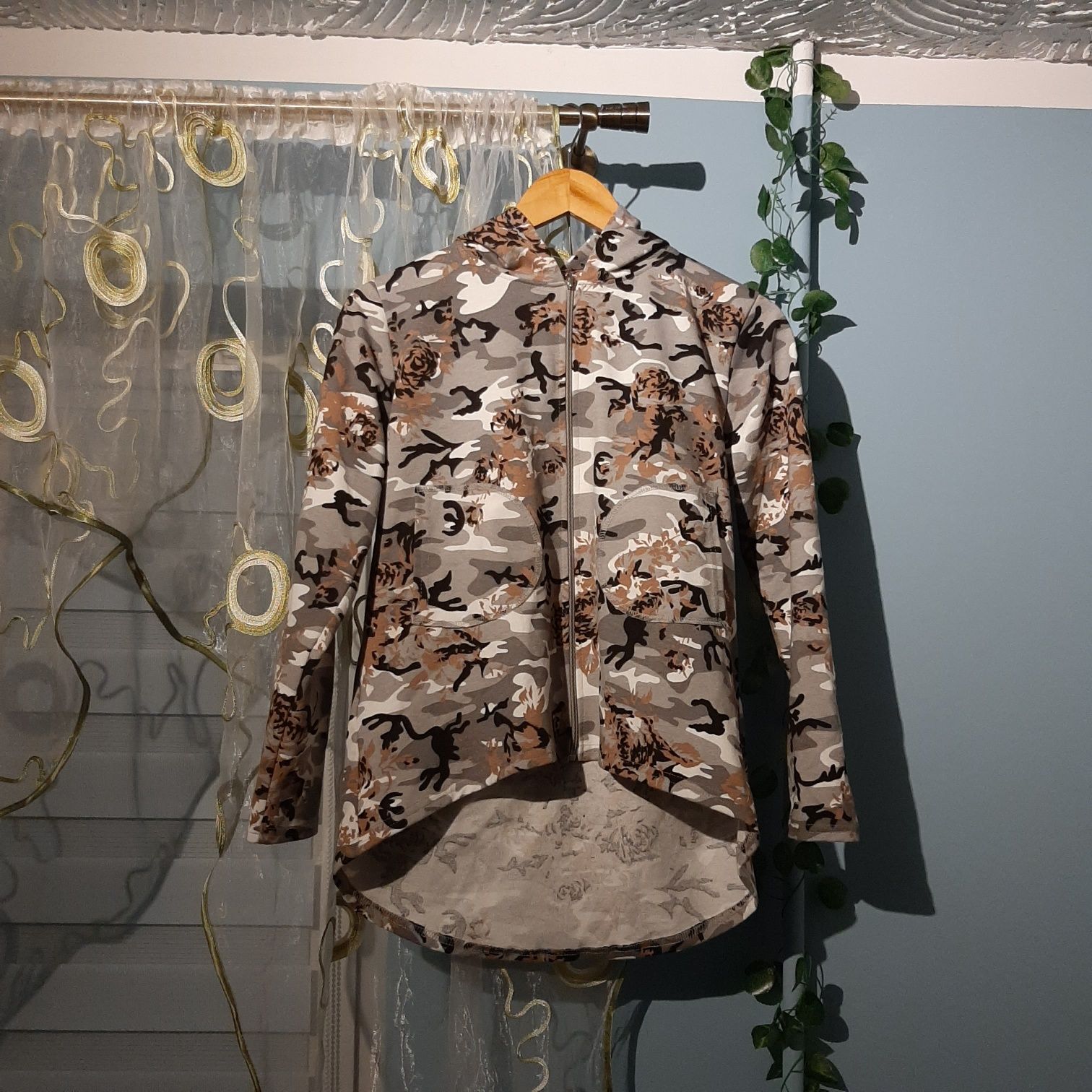 NOWA bluza na zamek z kapturem XS moro