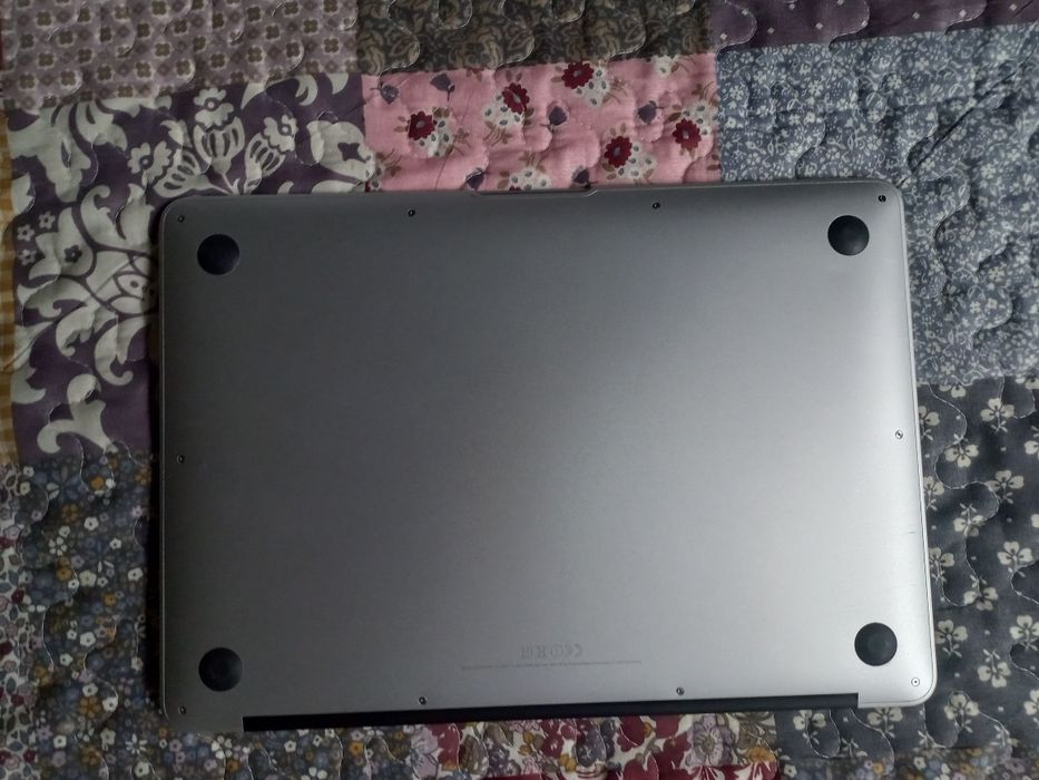 Apple MacBook 13.3 Ідеальний стан | i5 , 128SSD , 8DDR3