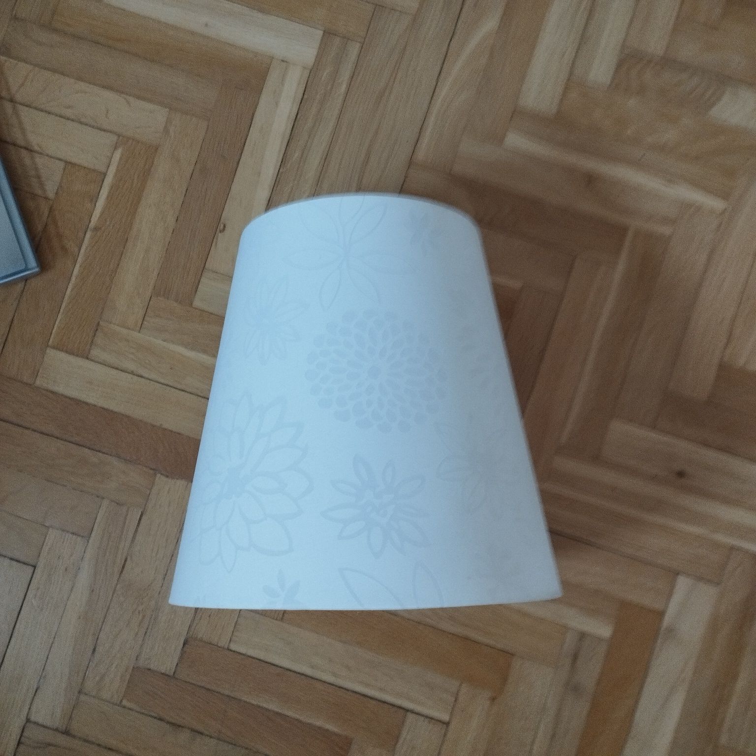 Abażur biały Ikea, klosz do lampy sufitowej , bądź stojacej