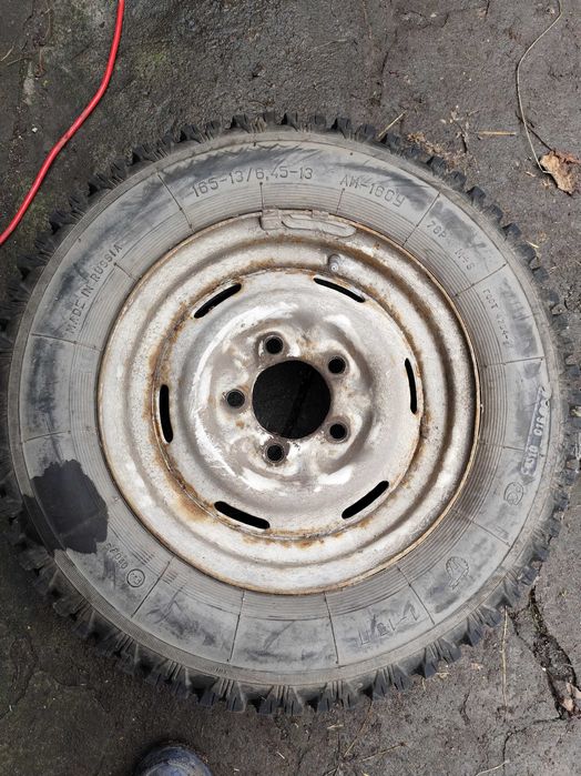 Колеса для авто Москвіч  зимова гума з дисками