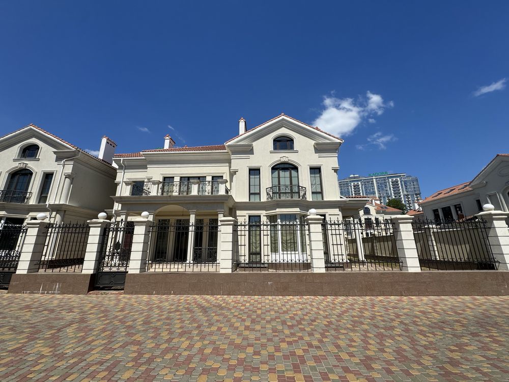 Продам дом в Королевских Садах, Французский бульвар 60