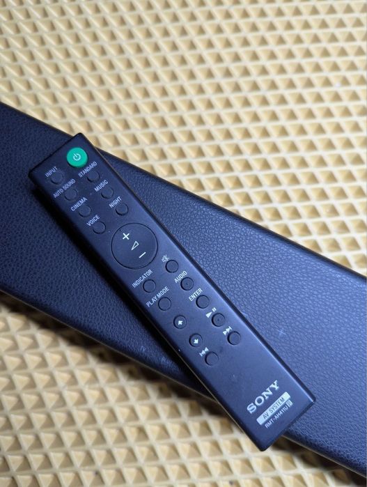 Саундбар Sony.