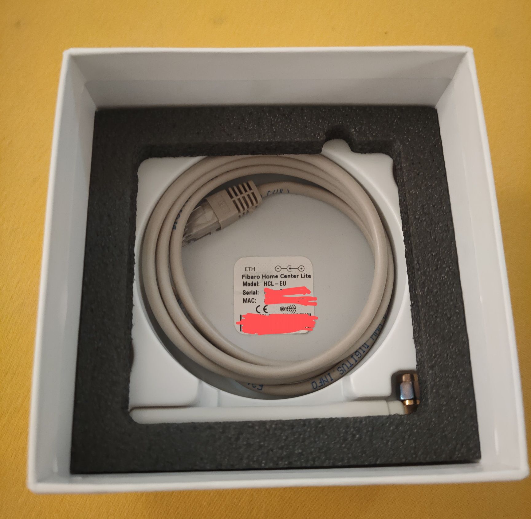 Centrala bramka Fibaro Center Lite FGHCL Z-wave centralka