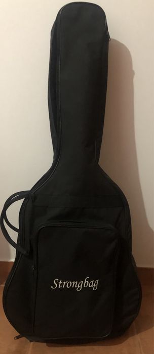 Guitarra clássica marca Rocío modelo n°r10 com acessórios e capa