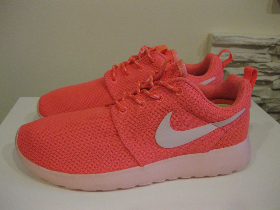Nike WMNS Roshe Run buty rozm.38 (dł.wkł.23cm)