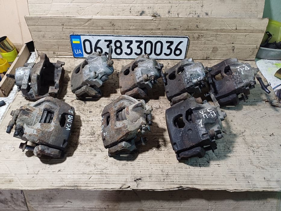 Opel Vectra C Signum передні гальмівні супорта супорт повністю справні