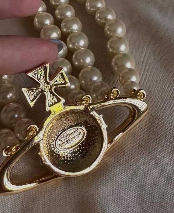 Vivienne Westwood Three Row Pearl Bas Relief Choker