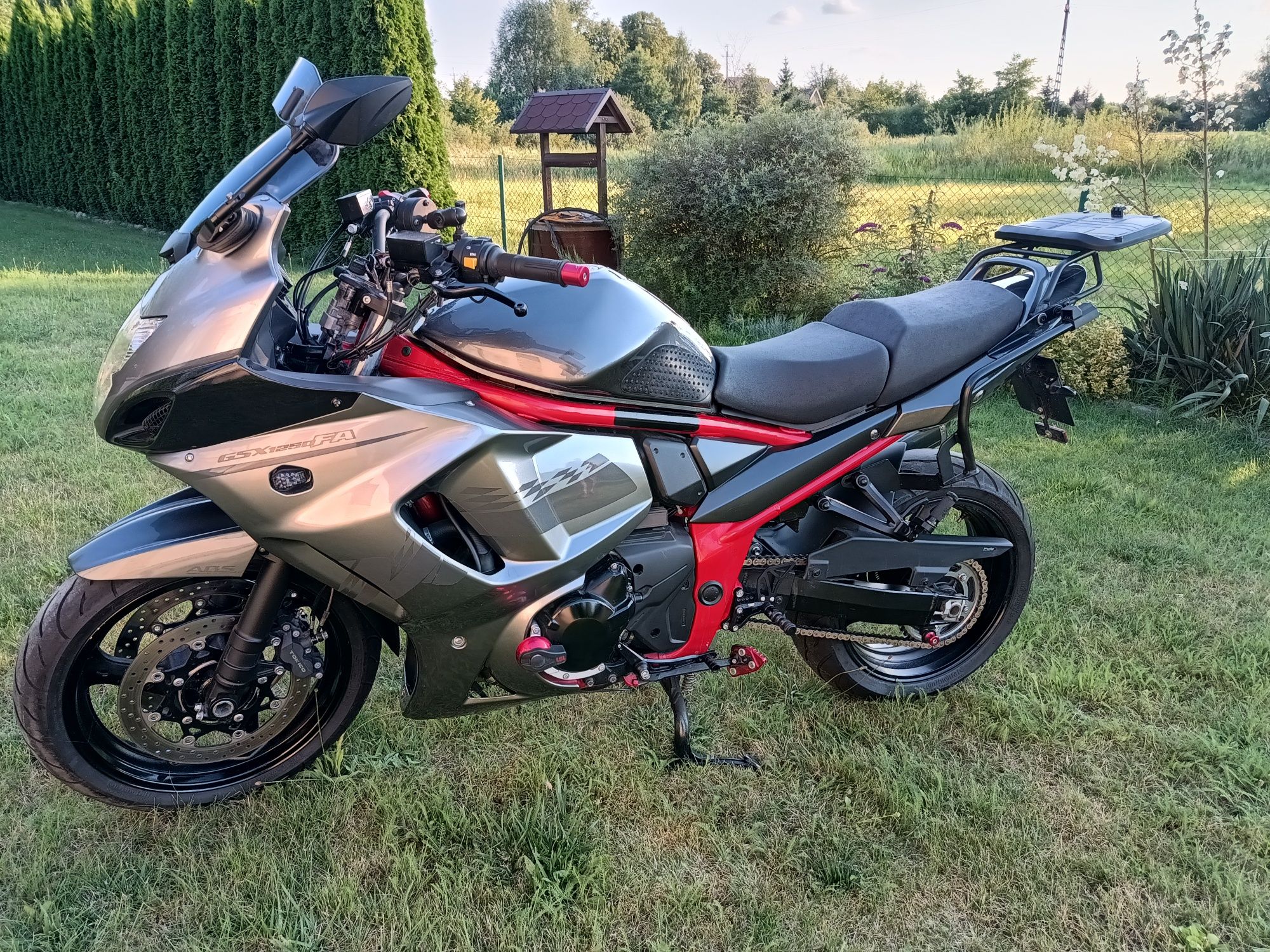 Suzuki GSX 1250 FA jak nowy unikatowy stan