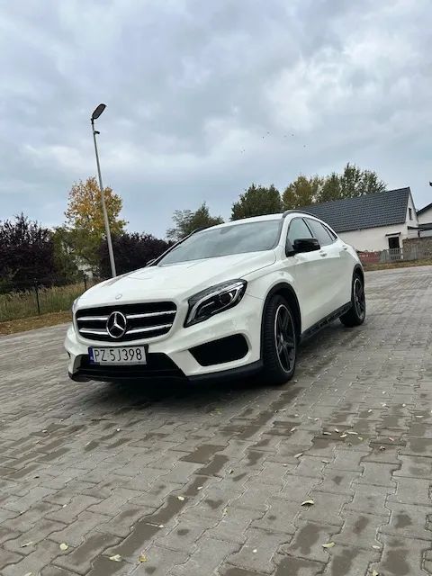 Mercedes-Benz GLA Mercedes-Benz GLA  180 (CDI) d 7G-DCT AMG  Line 2016