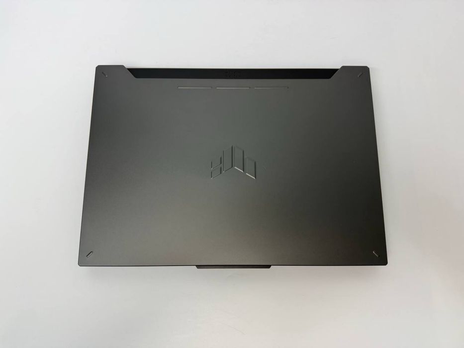 Asus TUF F15 | i7-12700H | RTX 4070 8 ГБ | 32/1 ТБ |144 Гц 100% sRGB