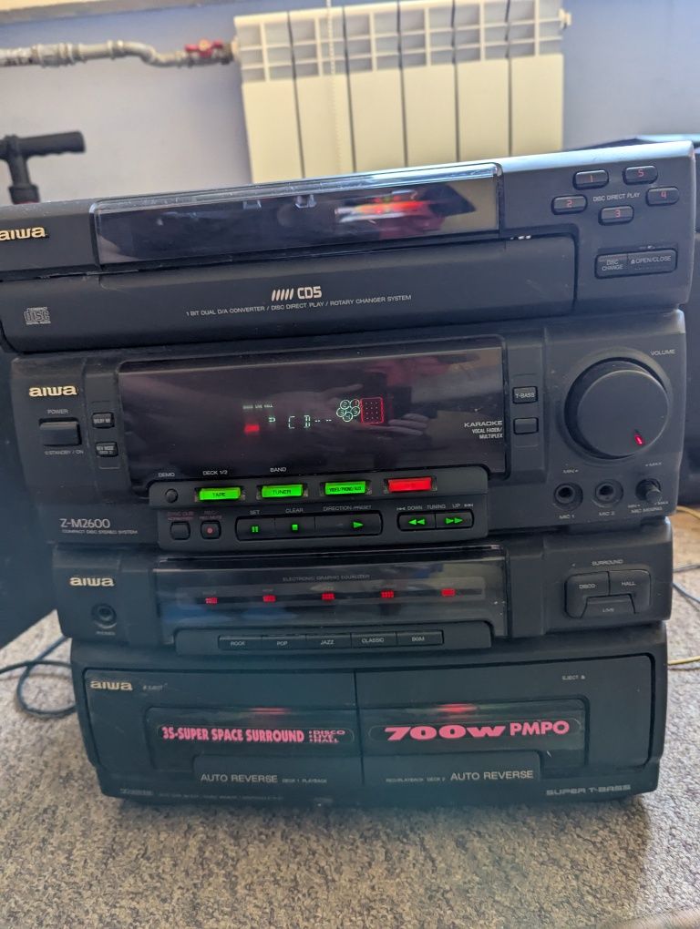 Aiwa CX-ZM2600V z kolumnami