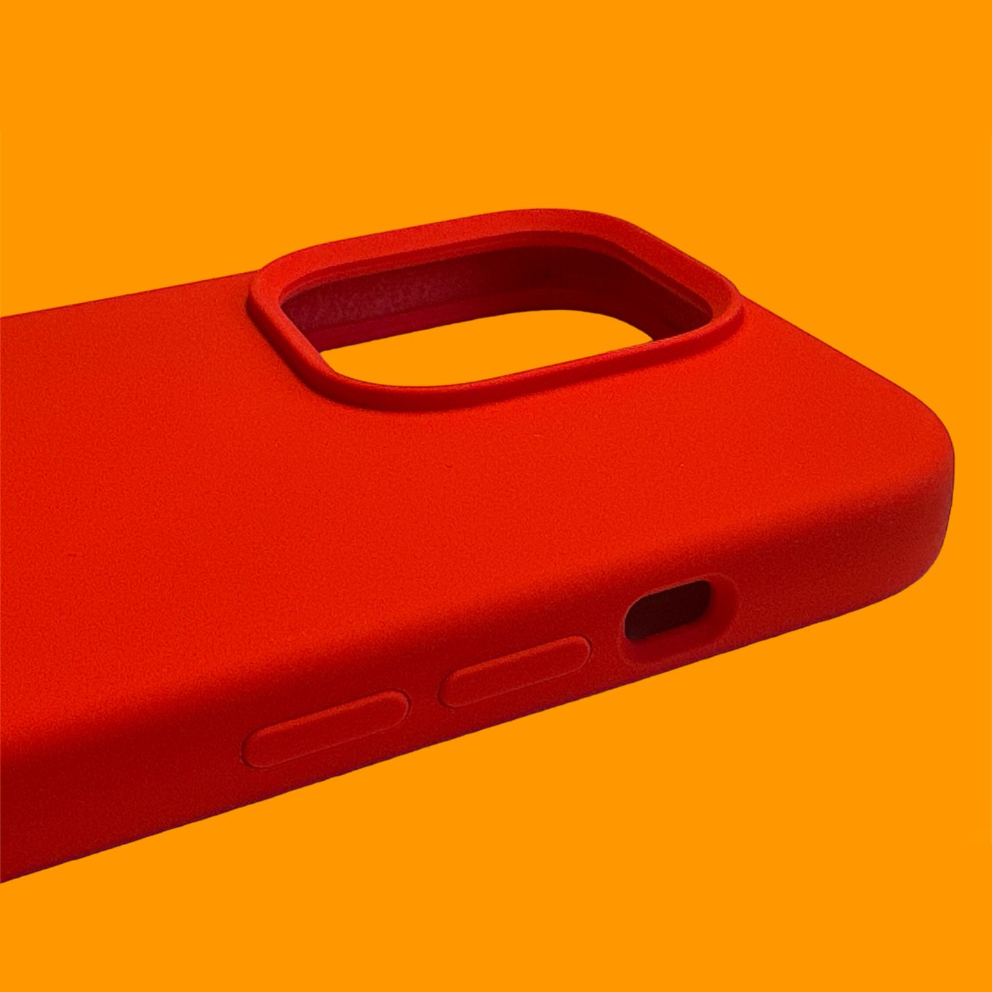 Etui do iPhone 14 Plus Mercury MagSafe Silikonowe Plecki z mikrofibrą