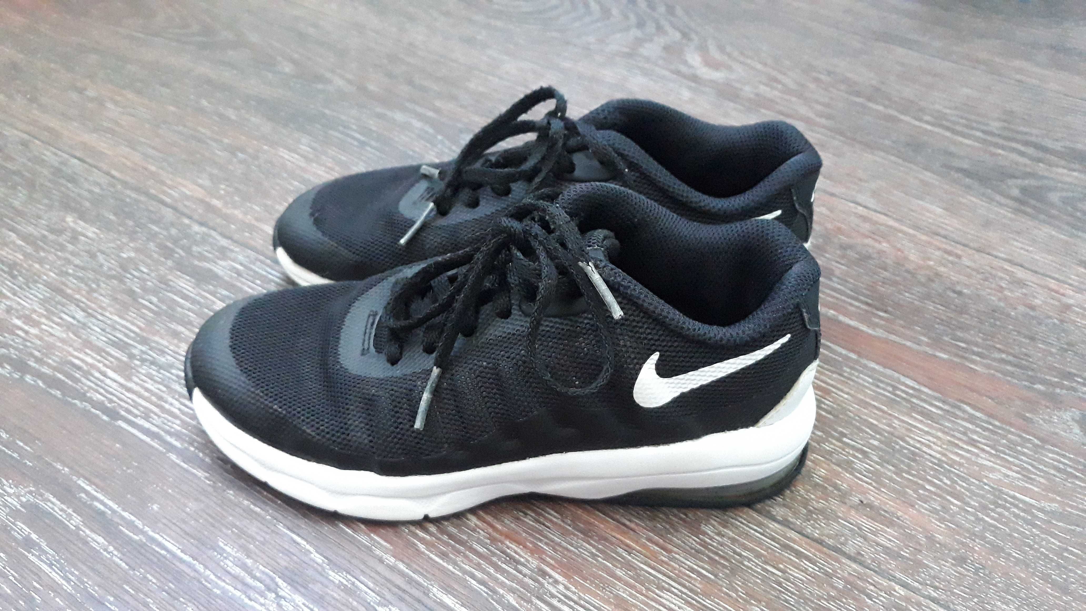 Кроссовки Nike летние, размер 30