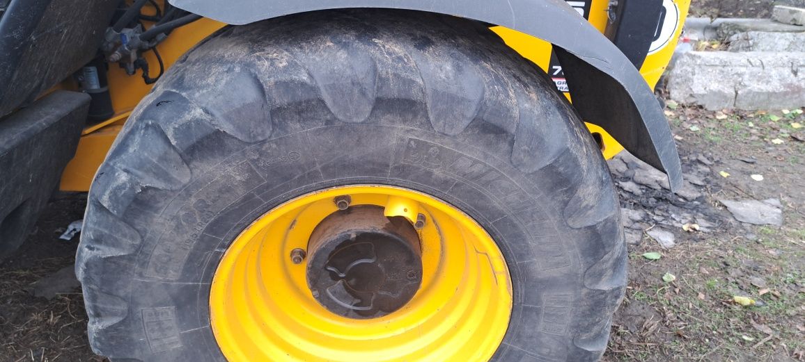 Шини michelin  500/70r24