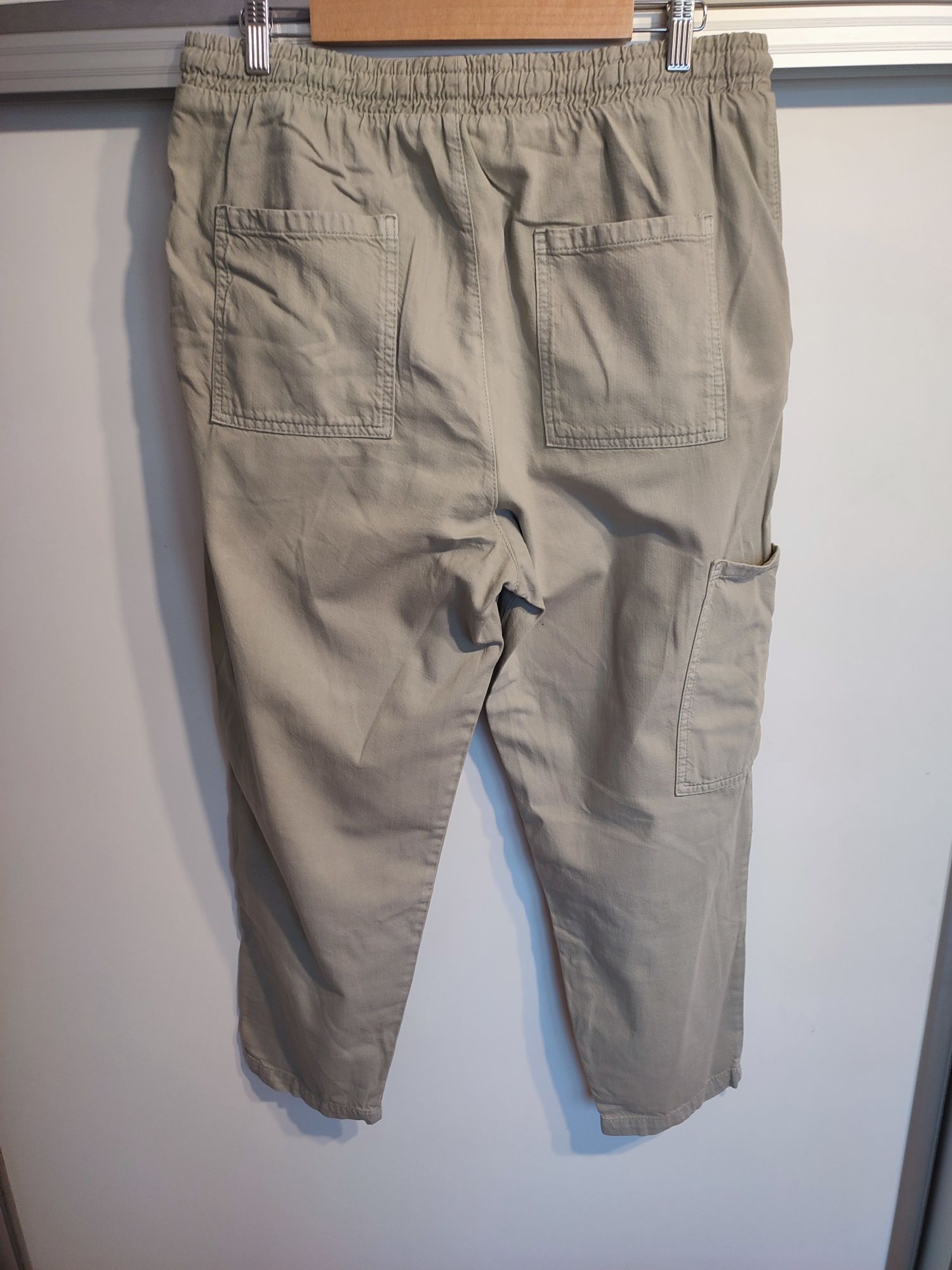 Spodnie Cargo Bershka khaki Xl