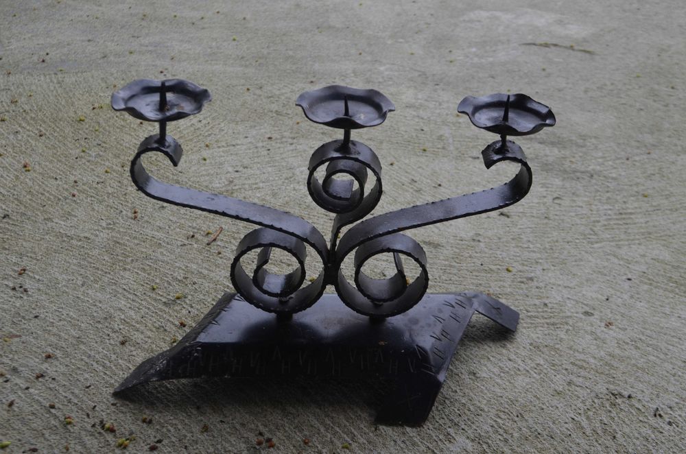 świecznik kuty stary