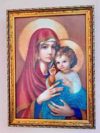 Необычная Икона бисером Мадонна с Иисусом