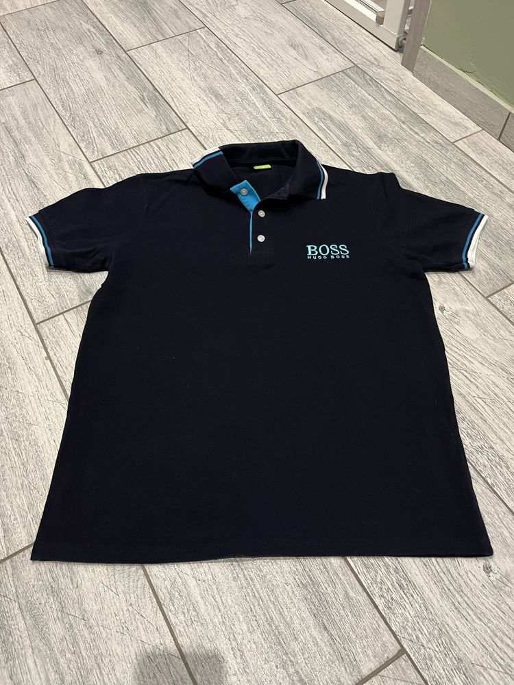 Koszulka HUGO BOSS R. M   3 sztuki