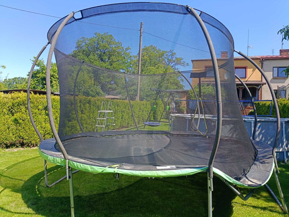 trampolina ogrodowa 14 FTdla dzieci z siatką i drabinką