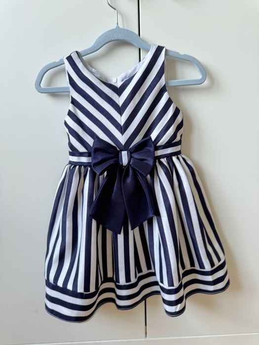 Sukienka dla dziewczynki Księżniczka na 2–4 lata