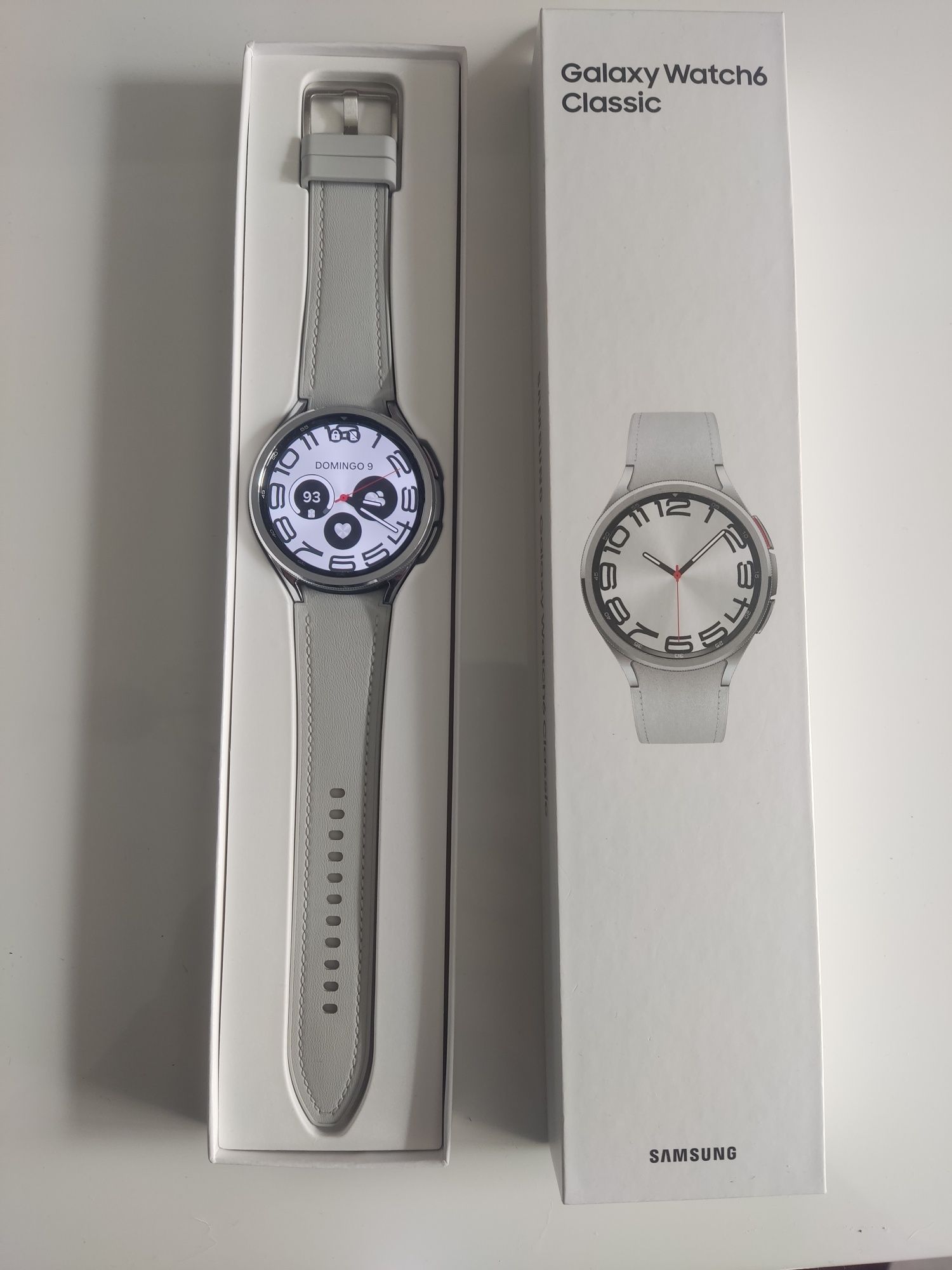 Galaxy watch 6 classic 47mm NOVO com garantia + carregador