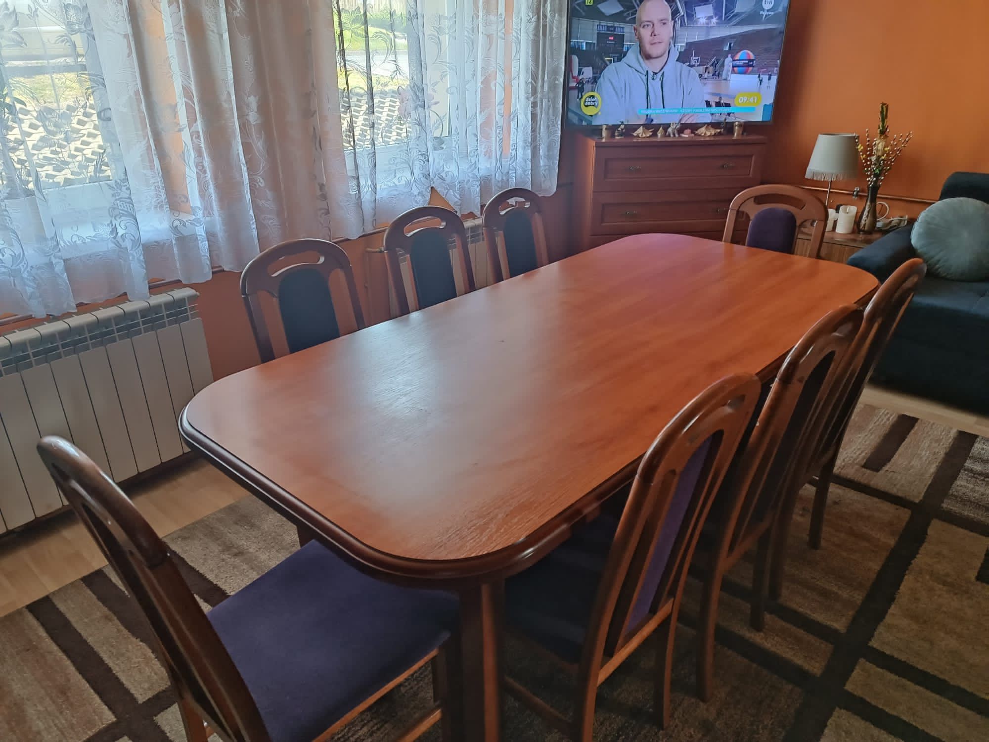 Stół rozkładany rodziny 195x90 plus 8 krzeseł