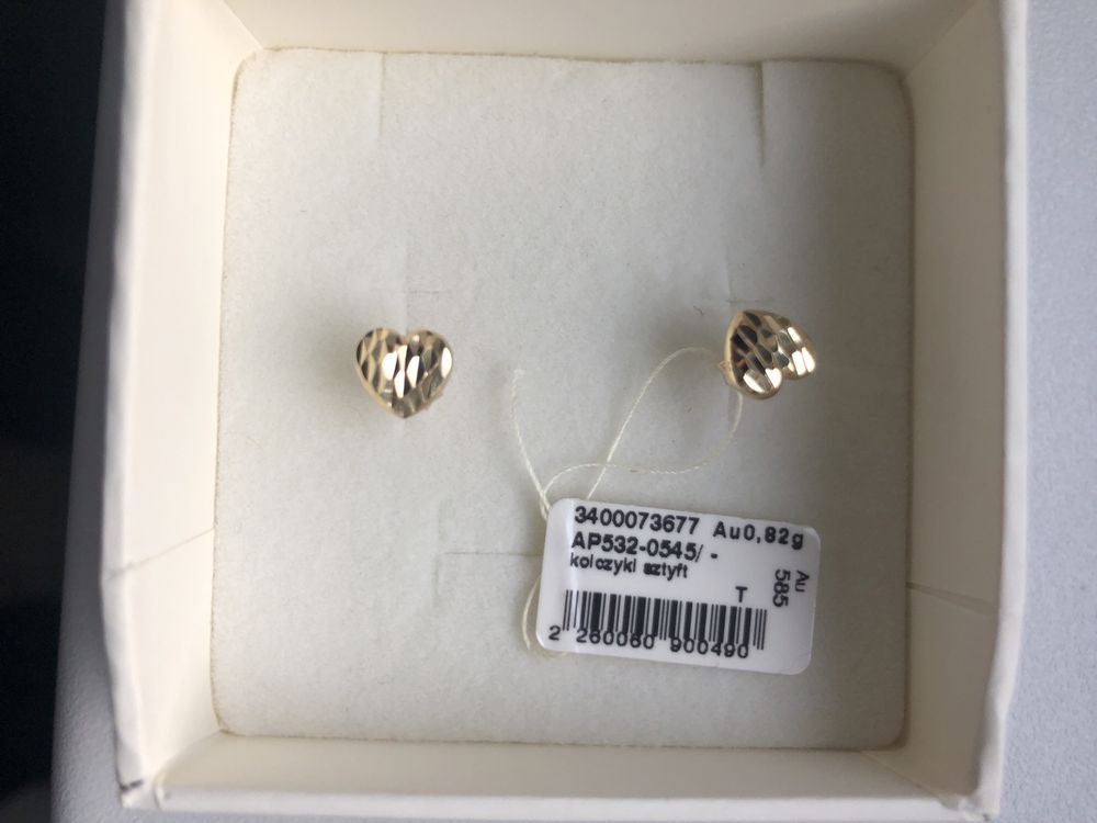 Złote kolczyki serduszka pr.585 waga0,82g APART