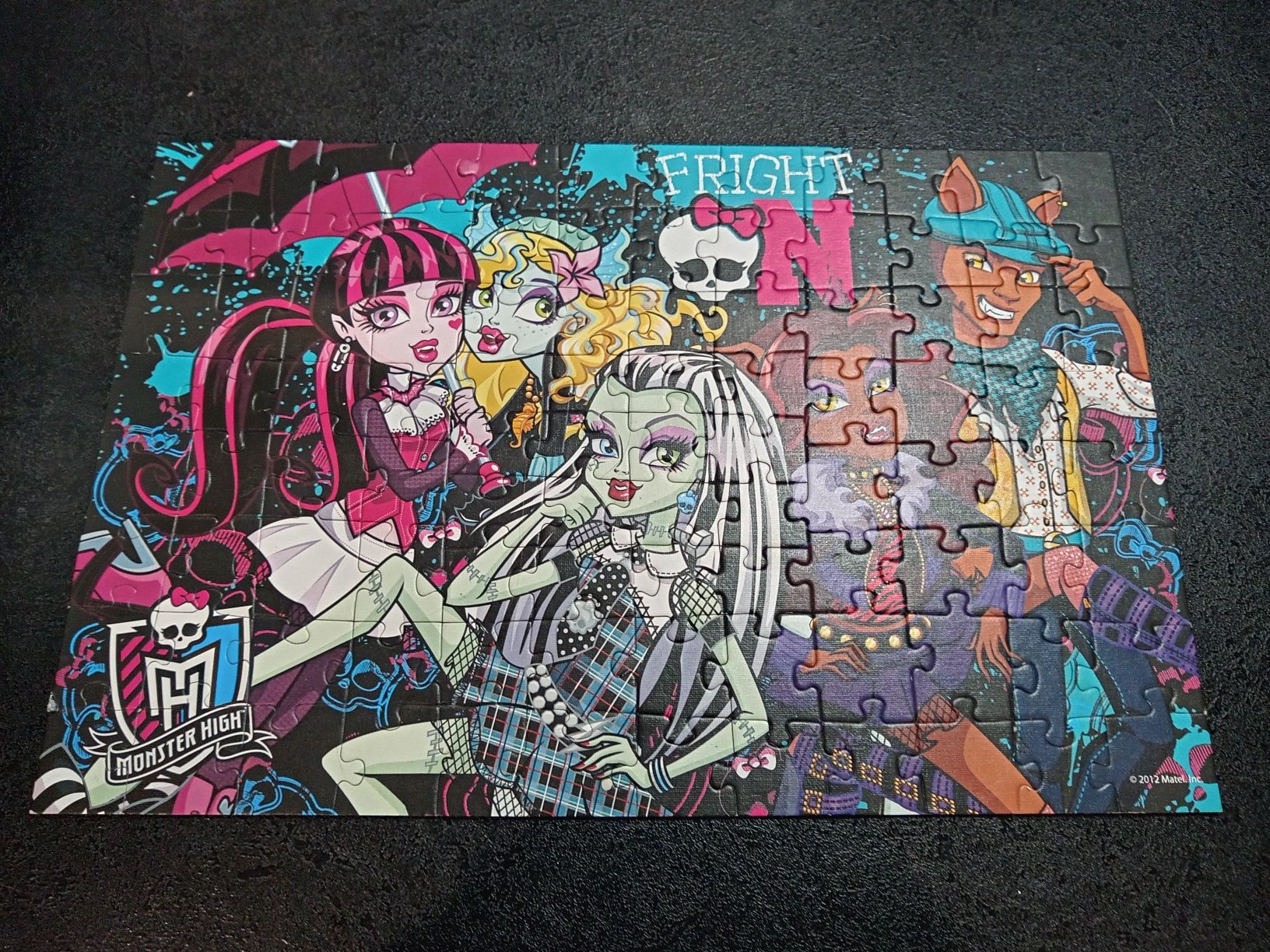 Puzzle trefl Monster High 100el + gratis