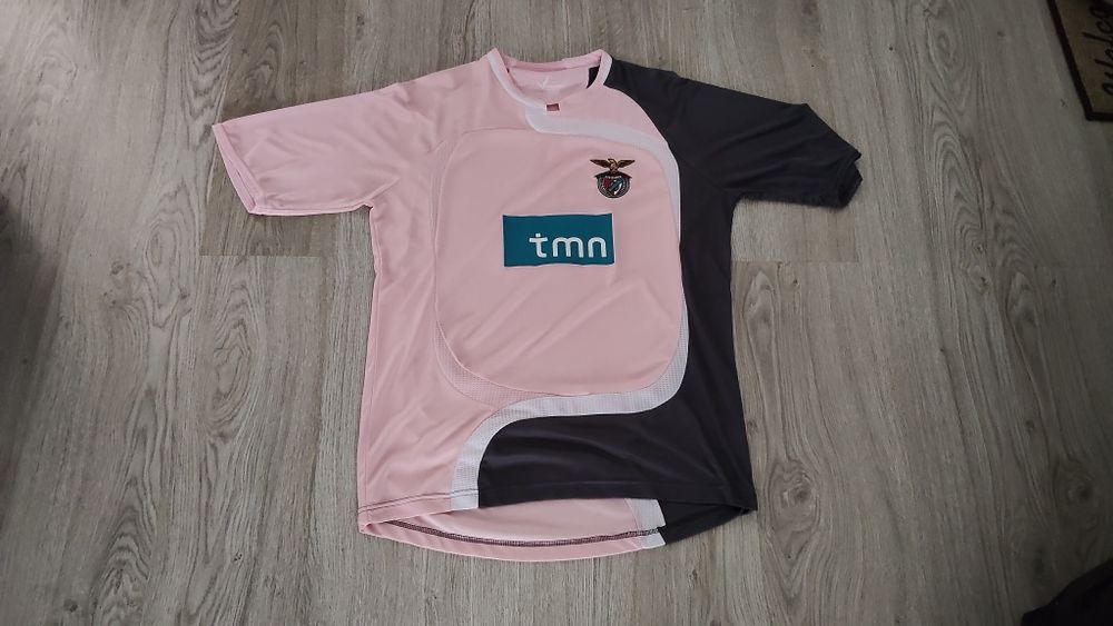 camisola Benfica rosa