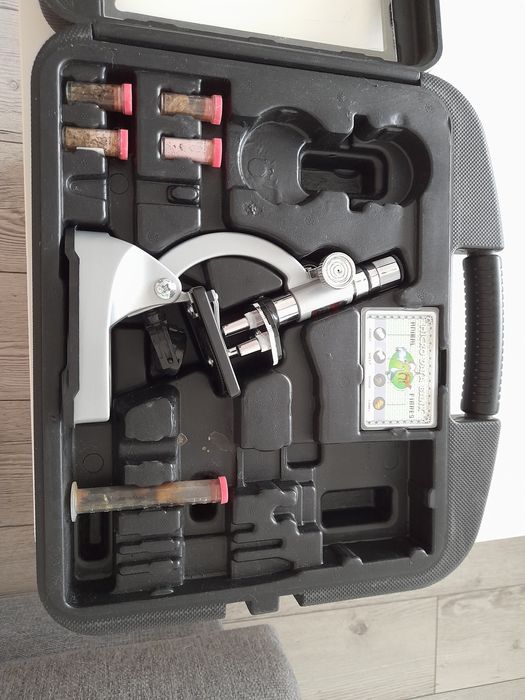 Mikroskop dziecięcy w walizce - bez akcesoriów