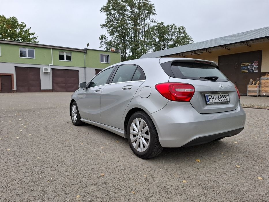 Mercedes A-klasa w176 a180 kamera wnętrze AMG