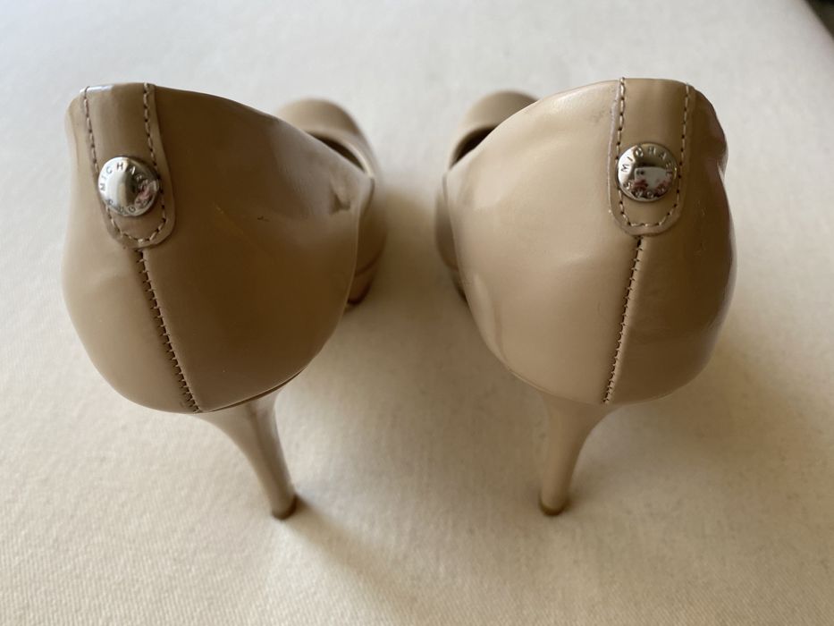 Sapatos Michael Kors Nude, Tamanho 35, Usados apenas uma vez