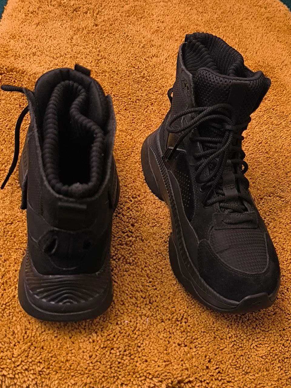 Походные ботинки Skechers