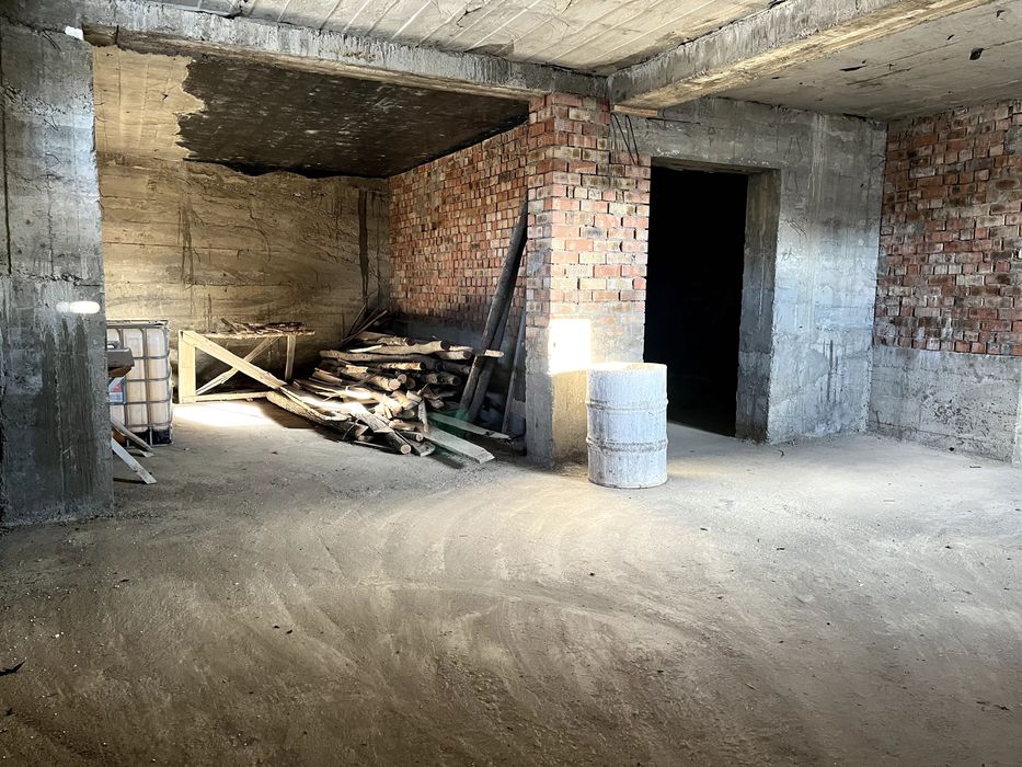 Будинок в Карпатах 180м2 + 0,2га + 20 км до Коломиї