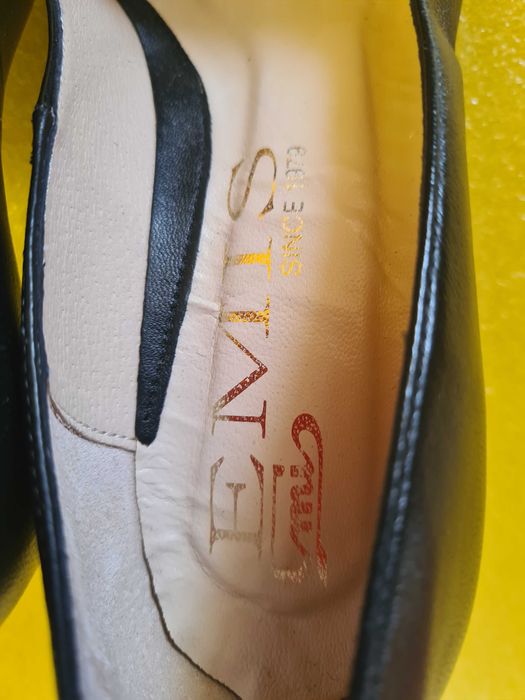 NOWE, klasyczne, czarne czółenka, Emis PL - skóra, roz. 36,