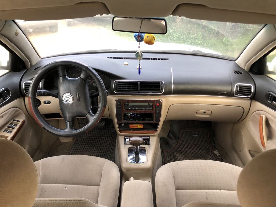 Разборка Пассат Б5 бампер фары салон двери Passat B5