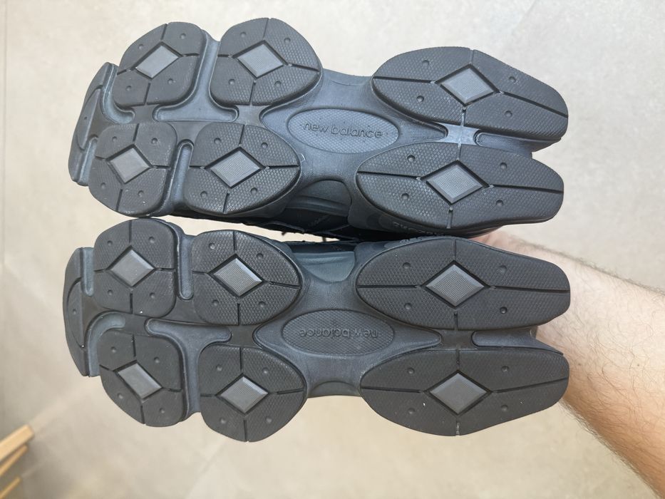 Як нові оригінал шкіряні осінь кросівки new balance 9060 42-26,5-27 см