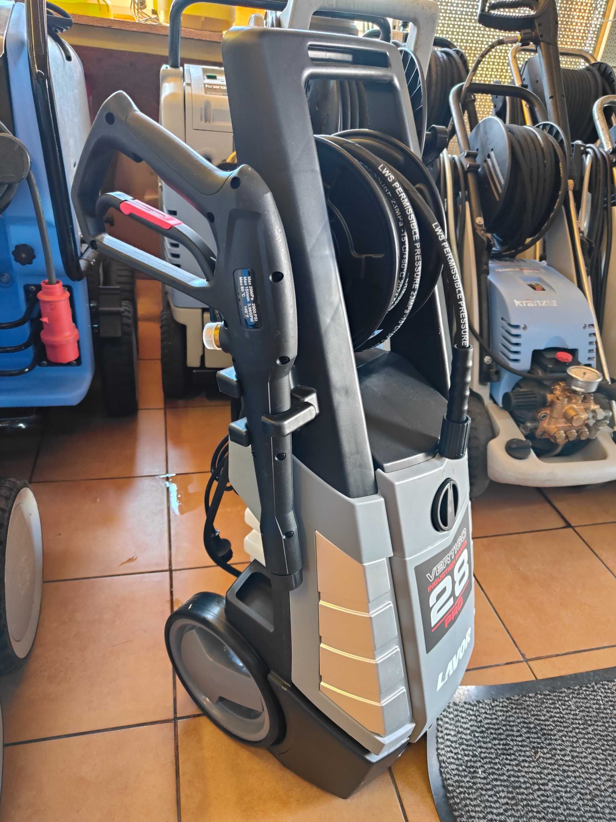 Myjka LAVOR Vertigo Pro 28, myjka zimnowodna,180bar i 510l/h. NOWA