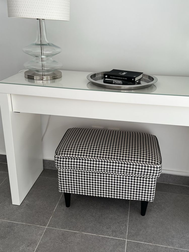 Banqueta IKEA Strandmon