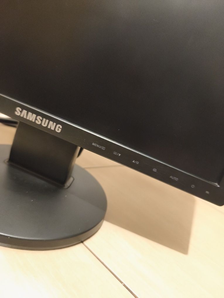 Monitor LCD 17 Samsung