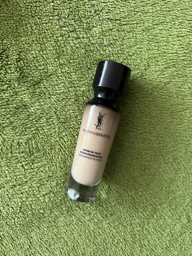 Podklad Yves Saint Laurent Forever Youth Liberator Serum Foundation