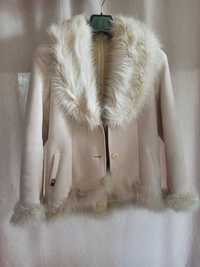 Krótki płaszcz kożuszek jesienno-zimowy ślubny