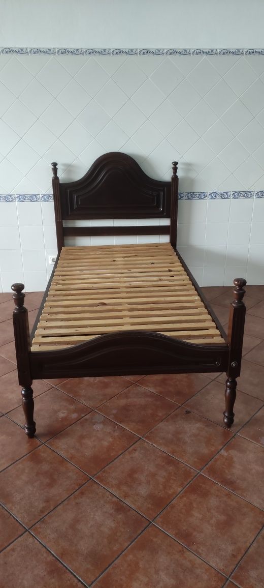 Cama de solteiro